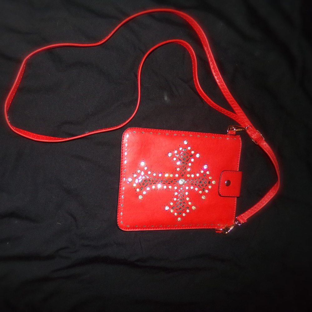 Red crossbody bag w/ Cross